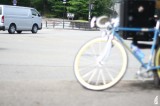 駐車場から自転車で5分も走ったら兼六園に到着。金沢の街は自転車がちょうどよい感じ。