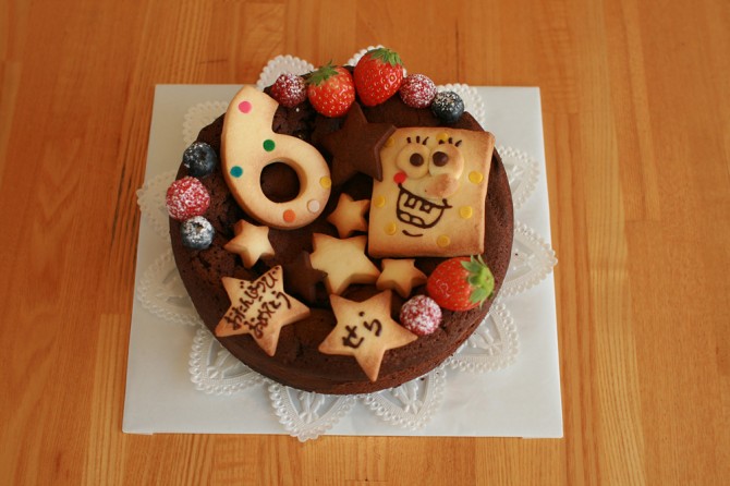 バースデーケーキ　ボブ