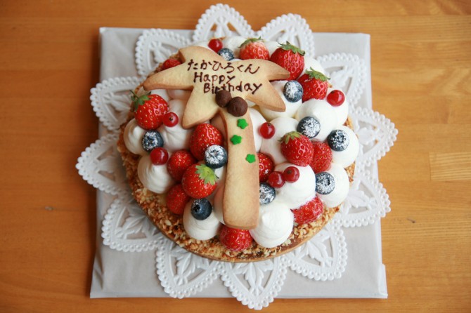 バースデーケーキ　ヤシの木