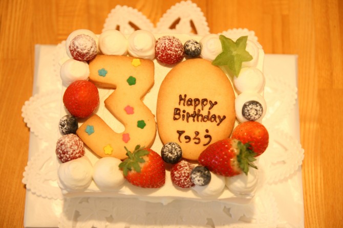 バースデーケーキ　３０