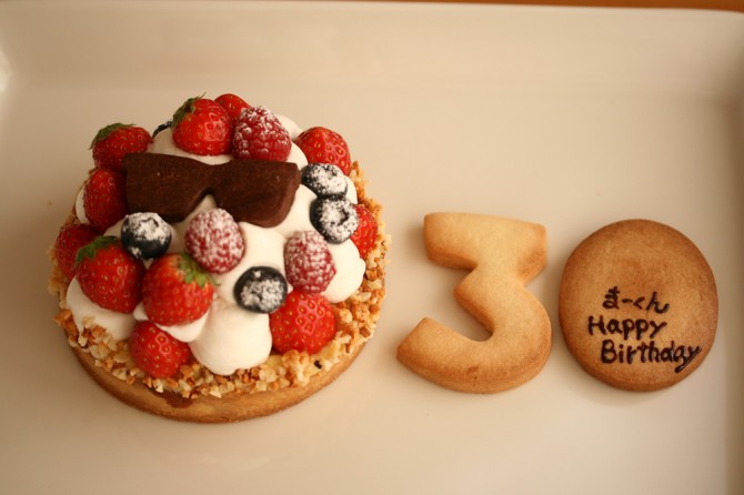 バースデーケーキ30