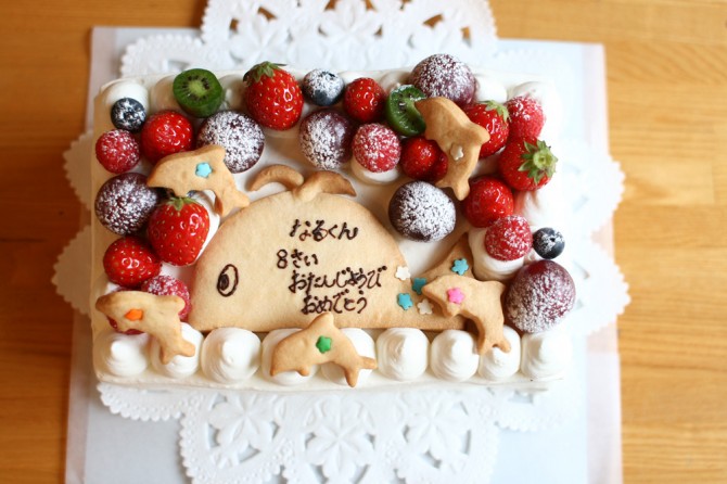 バースデーケーキくじら