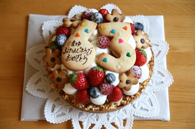 バースデーケーキ<br />オーダーメイド タルト