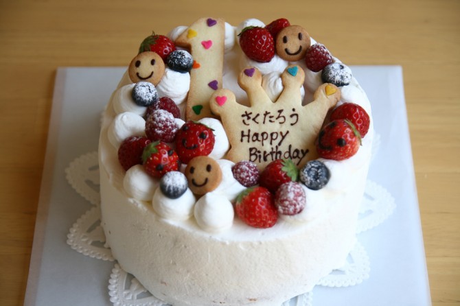 バースデーケーキ<br />シフォンケーキ