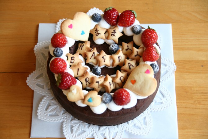 バースデーケーキ<br>チョコレートケーキ