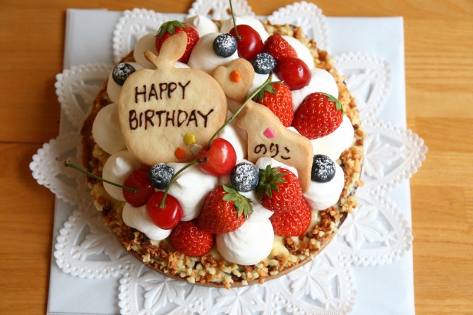バースデーケーキ<br>フルーツタルト