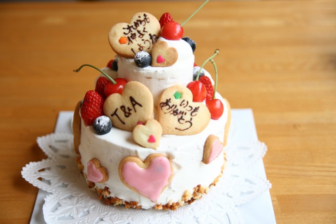 小さな２段のケーキ