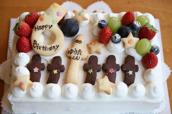 バースデーケーキ<br>６ニョロ