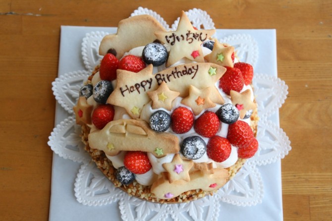 フルーツタルトのバースデーケーキ