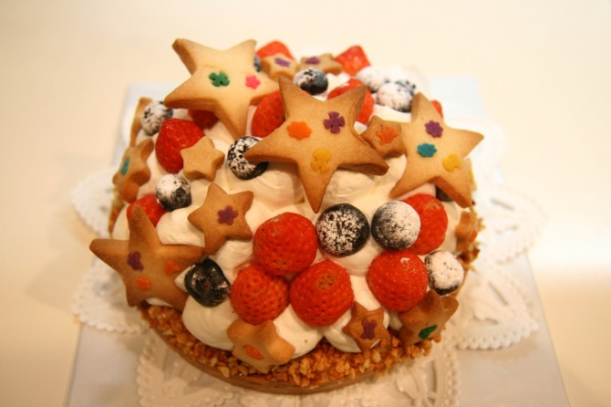 ホールのケーキ