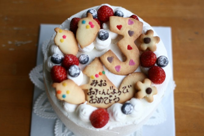 シフォンケーキのバースデーケーキ