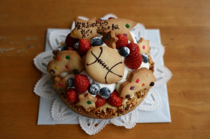 フルーツタルトでバースデーケーキ