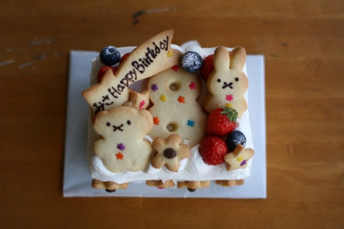 小さなスポンジケーキ