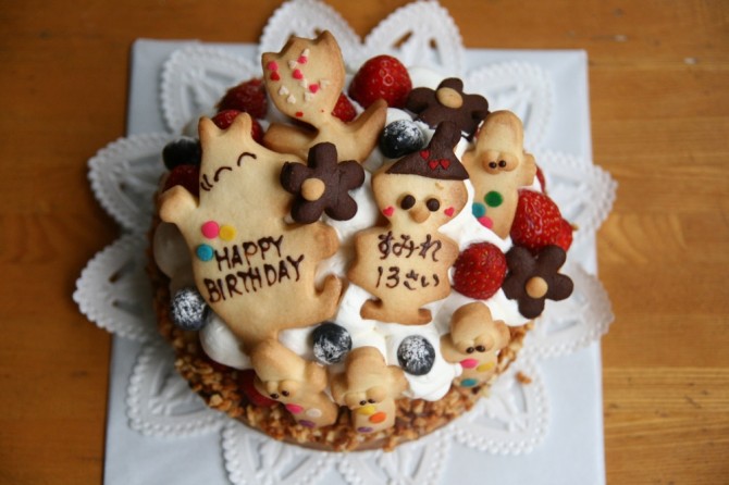 １７センチのタルトのバースデーケーキ