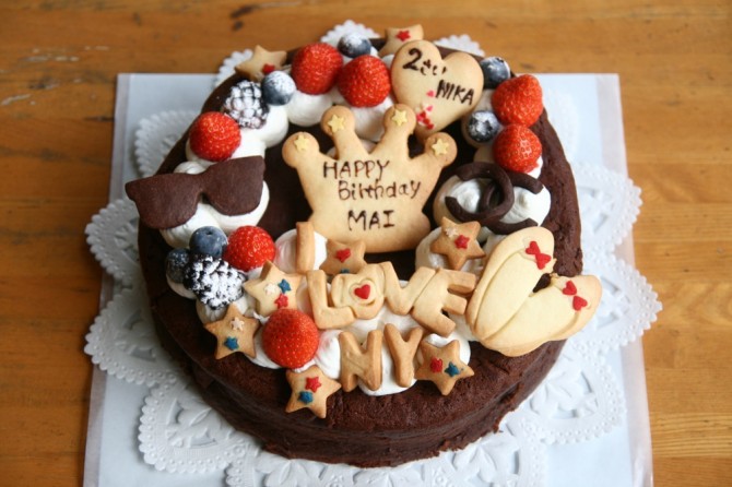 遠くまで持ち運ぶバースデーケーキ