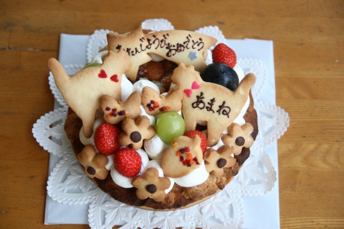 リンゴのタルトのバースデーケーキ