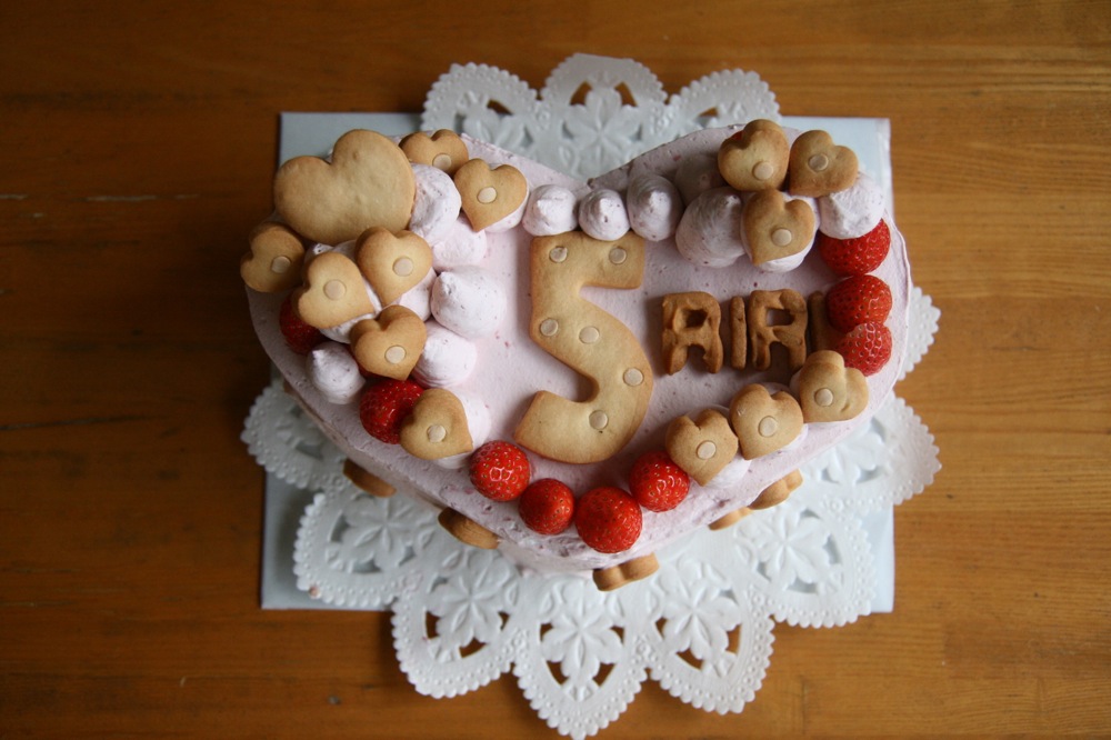 娘次女５歳のバースデーケーキ