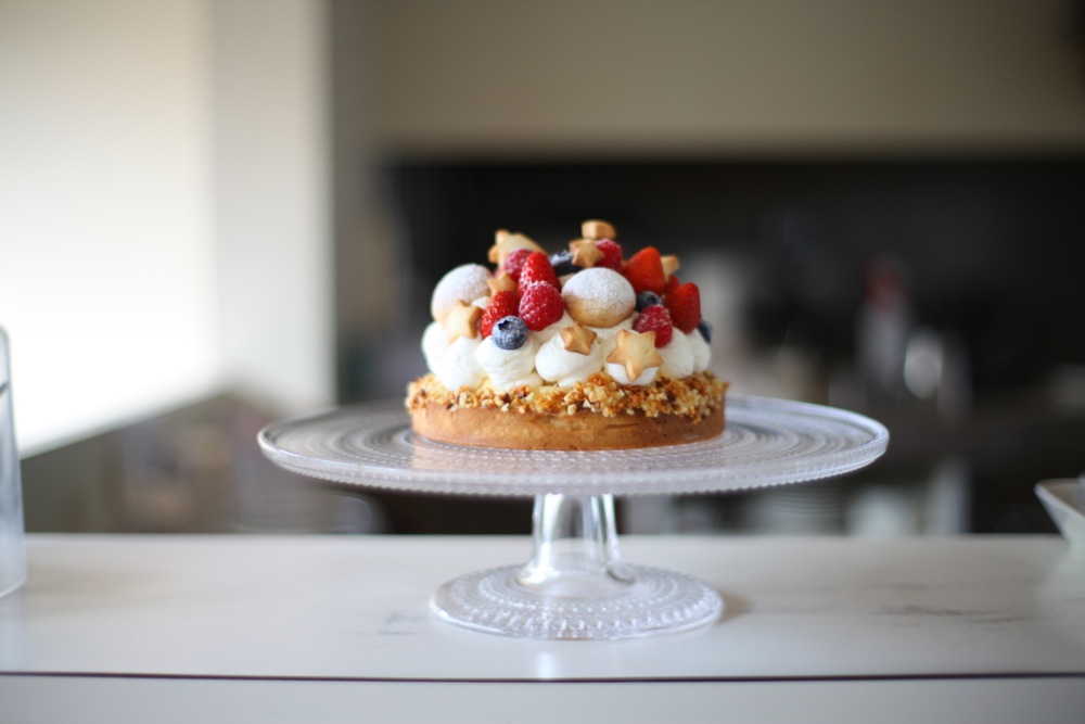 クリスマスケーキ予約受付中と１２月のケーキが作れる日。