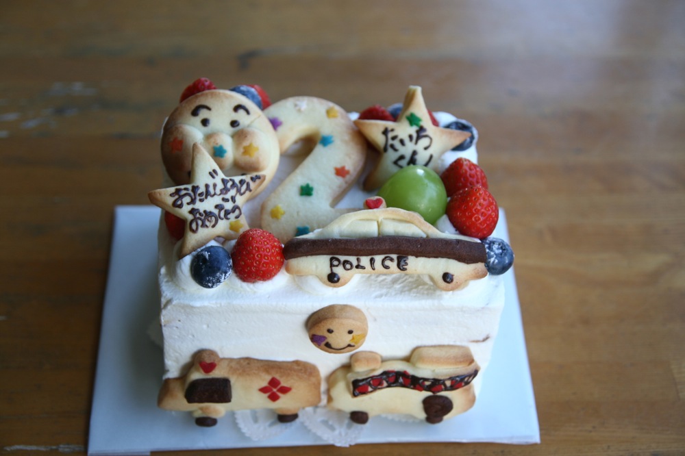 ２歳のバースデーケーキ