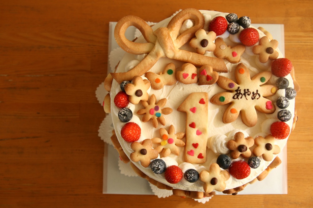 あやめちゃん１歳のケーキ