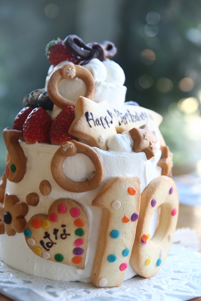 宝石箱のようなケーキ