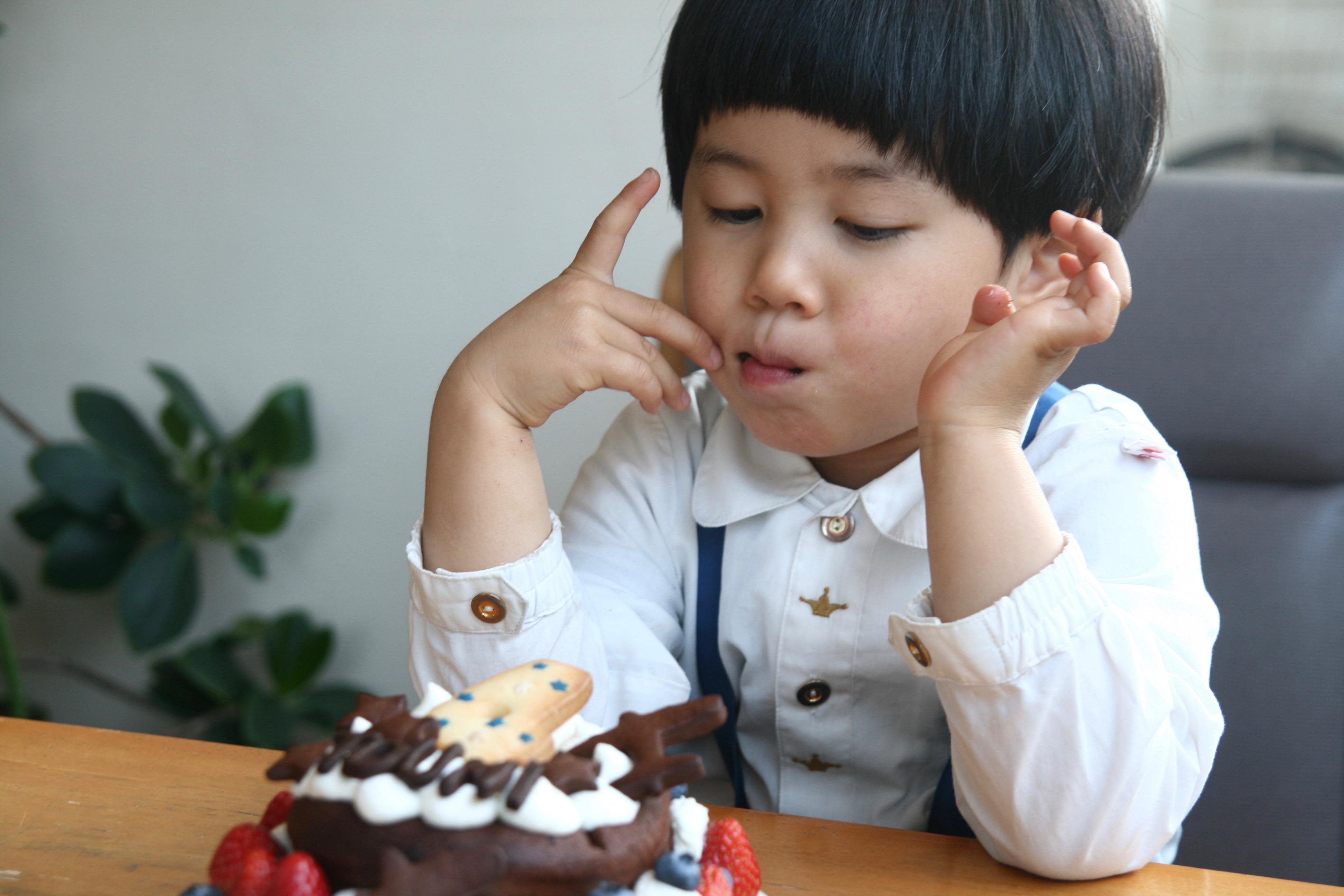 ５月１日から５日までお休みです。