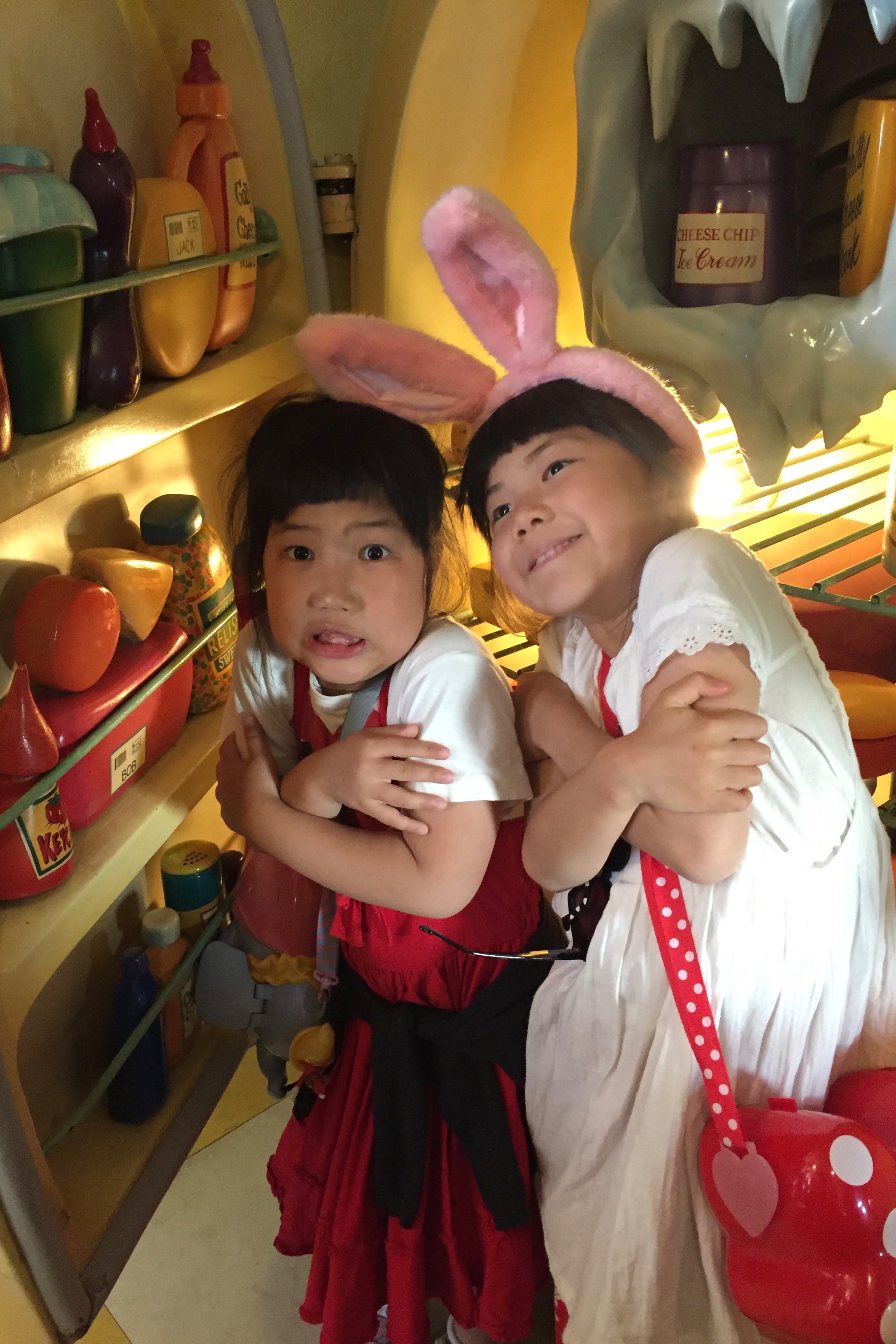 ５月６日から通常営業です。