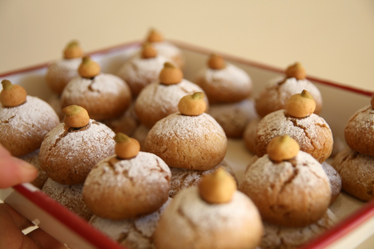 年内明日までです。かがみもちクッキーあります。